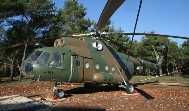 Zemunik: Muzej aviona i helikoptera na otvorenom