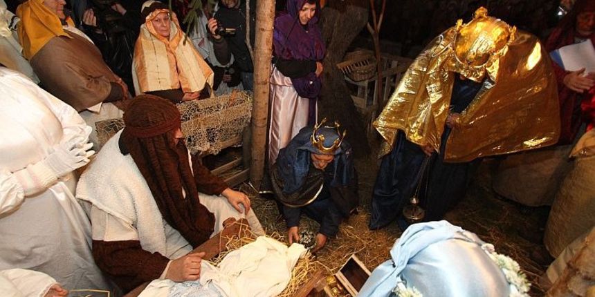 Žive jaslice udruge Kveštura iz Dikla Žive jaslice udruge Kveštura iz Dikla