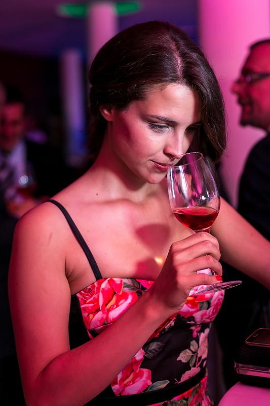 Doris Pinčić i Nina Kraljić među prvima probale novo vino s položaja Korlat