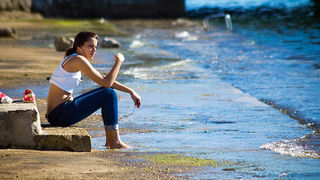 Kupanje na plaži Kolovare 8. listopada (foto:Saša Čuka)