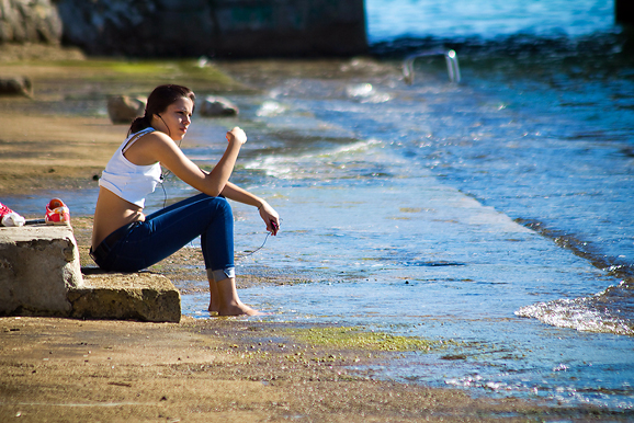 Kupanje na plaži Kolovare 8. listopada (foto:Saša Čuka)
