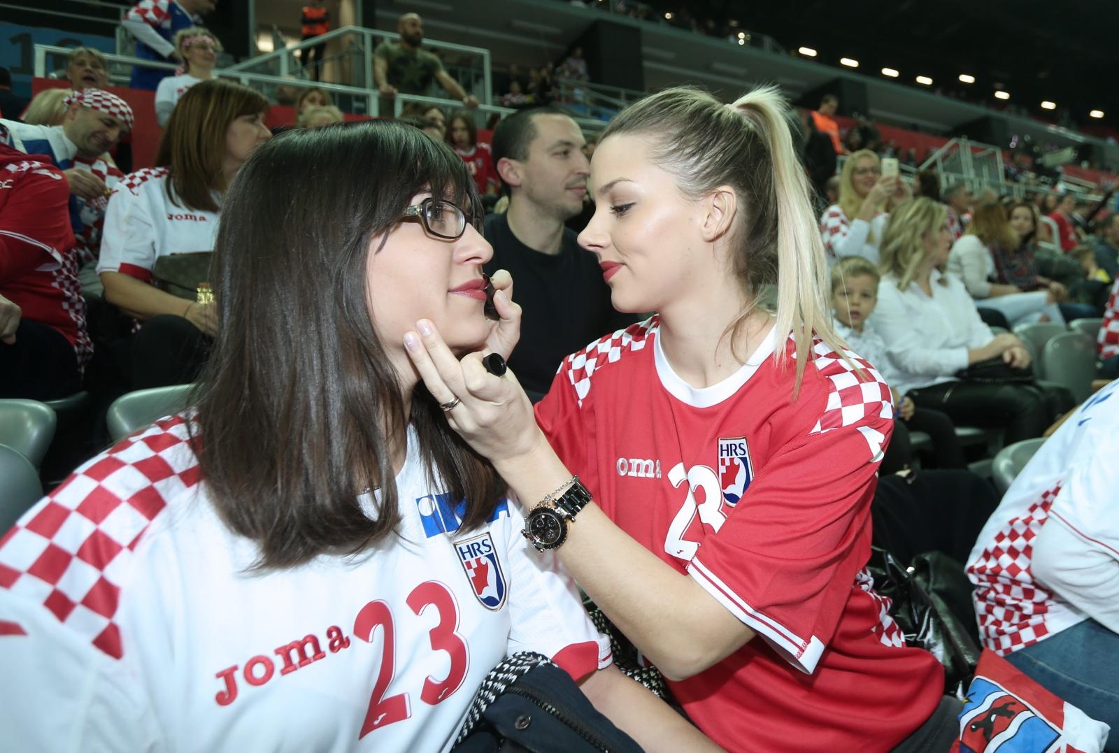 Hrvatski navijači Hrvatski navijači