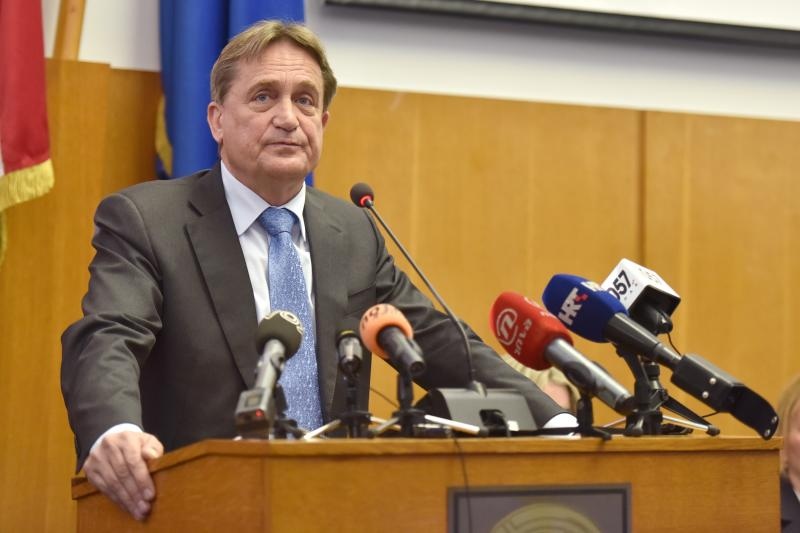 Zadar – Sjednica Gradskog vijeca Grada Zadra. Gradonacelnik Bozidar Kalmeta i zamjenik Zvonimir Vrancic. Reno Sinovcic. Joso Nekic. Danijel Kasap.Photo: Dino Stanin/PIXSELL