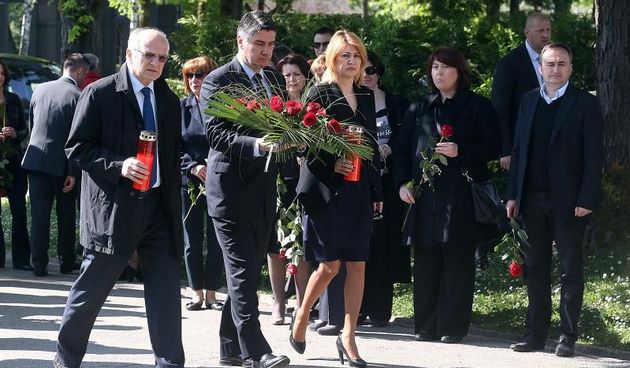 Izaslanstvo SDP-a položilo vijence prvom predsjedniku stranke Ivici Račanu