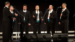 HNK Zadar: “Ljubi s ljubavlju”, foto: Leo Banić HNK Zadar: “Ljubi s ljubavlju”, foto: Leo Banić