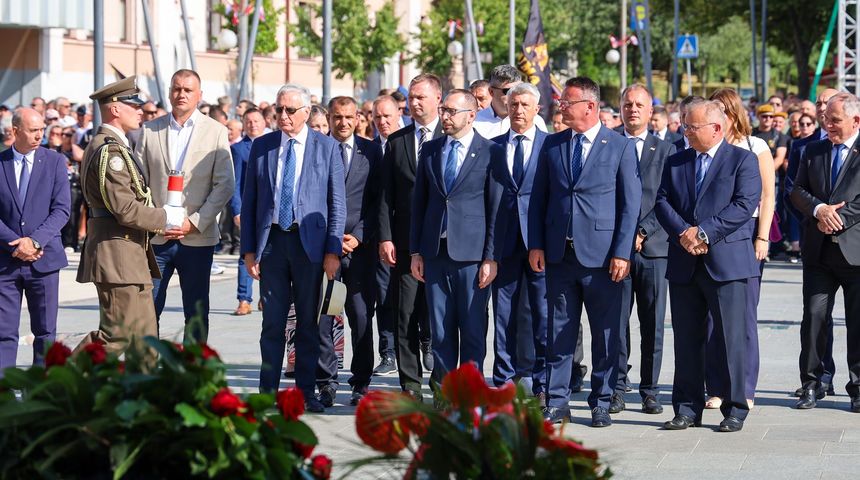 bozidar longin u kninu vro oluja bozidar longin u kninu vro oluja