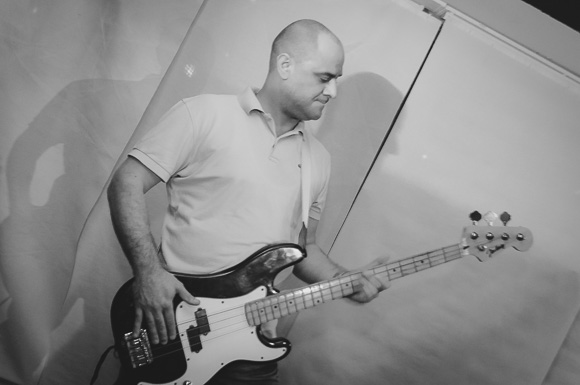 Siniša Vuco @ Hitch bar, 16.5.2015. (Foto: Ivan Toman)