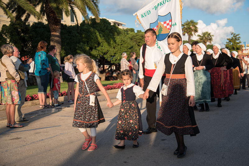 11. Gastol stol na biogradskoj rivi. Foto: Vinko Pešić 11. Gastol stol na biogradskoj rivi. Foto: Vinko Pešić