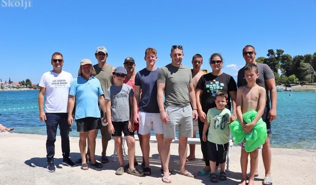 Ciscenje Jaza, Preko