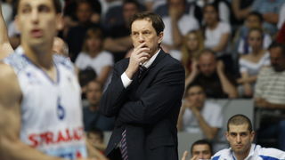 Zadar, 010610.
Dvorana Kresimir Cosic u Zadru. Druga finalna utakmica kosarkaskog prvenstva Hrvatske odigrana izmedju KK Zadar i KK Cibona.
Na slici: Trener Zadra Danijel Jusup.
Foto: Jure Miskovic / CROPIX Zadar, 010610.
Dvorana Kresimir Cosic u Zadru. Druga finalna utakmica kosarkaskog prvenstva Hrvatske odigrana izmedju KK Zadar i KK Cibona.
Na slici: Trener Zadra Danijel Jusup.
Foto: Jure Miskovic / CROPIX