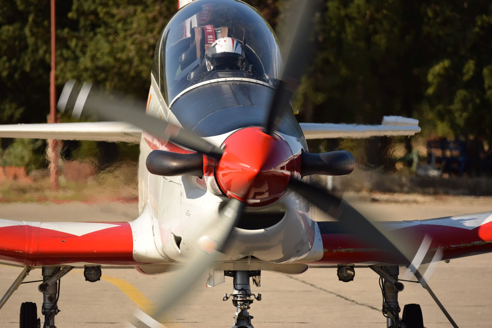 “Krila Oluje” otputovala na peto gostovanje u Austriji “Krila Oluje” otputovala na peto gostovanje u Austriji