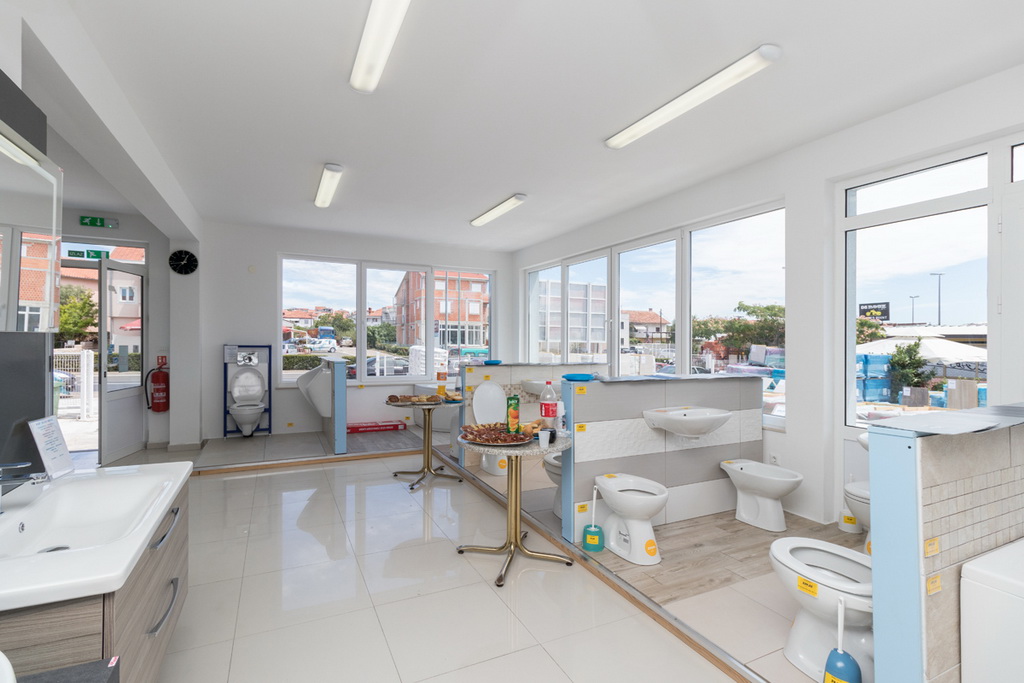 Vrhunska ponuda sanitarija i keramičkih pločica po nevjerojatnim cijenama u novootvorenoj trgovini “Latrina”