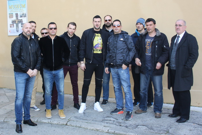 Zadarski sportaši i sportski novinari velikog srca napunili Socijalnu samoposlugu Zadarski sportaši i sportski novinari velikog srca napunili Socijalnu samoposlugu