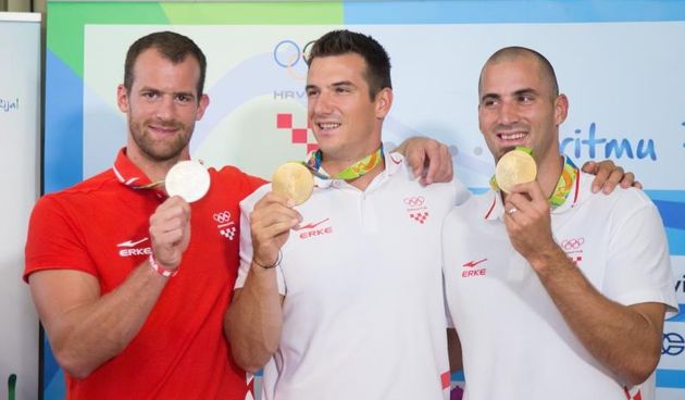 Zagreb – Svecani docek hrvatskih olimpijaca u Zracnoj luci Zagreb. Damir Martin, Martin Sinkovic, Valent Sinkovic. Photo: Davor Puklavec/PIXSELL
