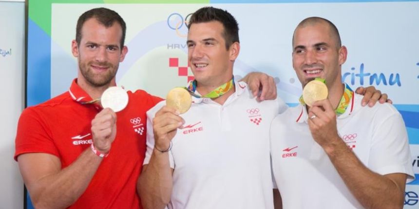 Zagreb – Svecani docek hrvatskih olimpijaca u Zracnoj luci Zagreb. Damir Martin, Martin Sinkovic, Valent Sinkovic. Photo: Davor Puklavec/PIXSELL