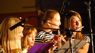 “Dalmacija pjeva i pleše”- međunarodni koncert u Mozirju “Dalmacija pjeva i pleše”- međunarodni koncert u Mozirju