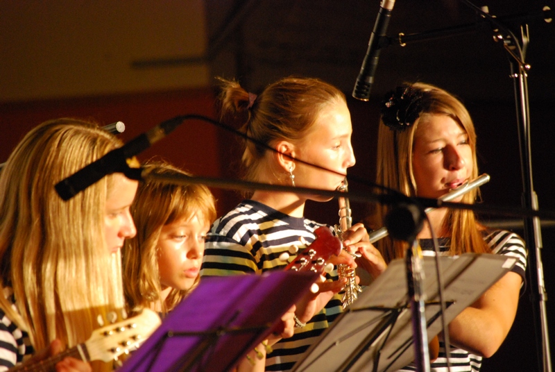 “Dalmacija pjeva i pleše”- međunarodni koncert u Mozirju “Dalmacija pjeva i pleše”- međunarodni koncert u Mozirju