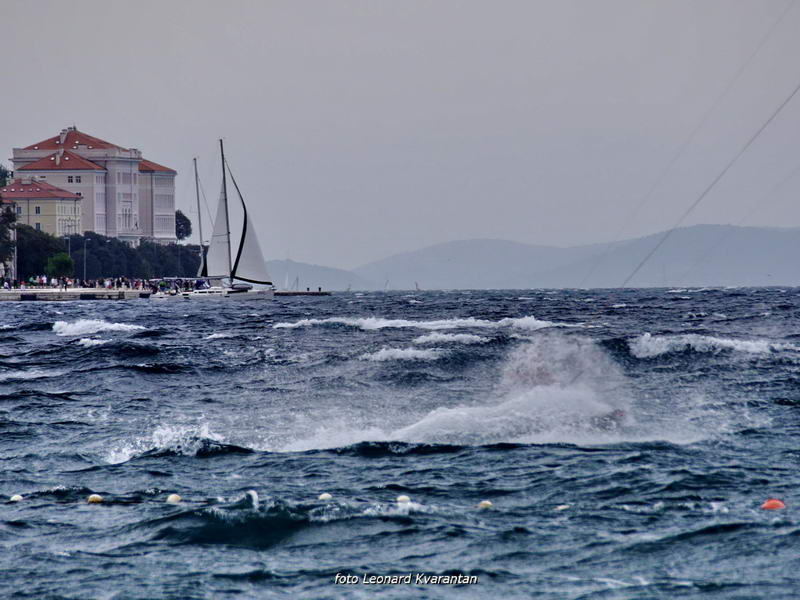 Kiteri i surferi uživali u jakom jugu