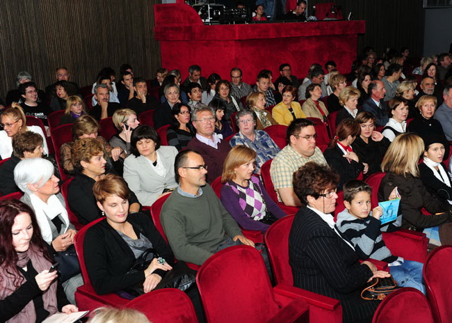 HNK Zadar, predstava Caruga