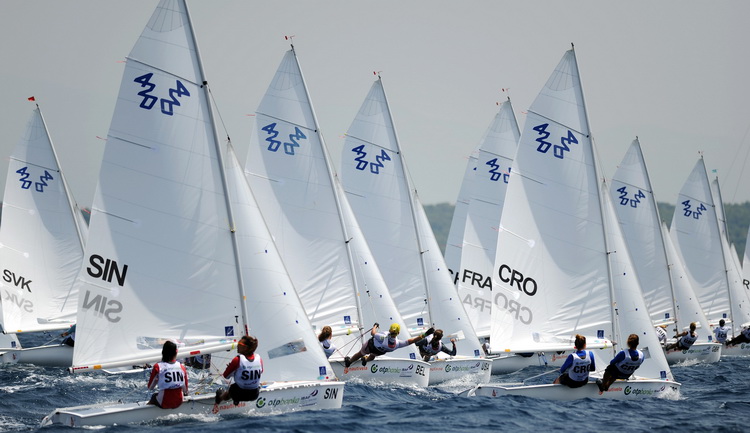 Zadar, 140711.
ISAF svjetsko juniorsko prvenstvo
Zadar 2011, 07.-15. srpanj 2011.
Osmi je dan svjetskog prvenstva u jedrenju koje se odrzava u organizaciji jedrlicarskog kluba Uskok. Danasnji dan obiljezio je jak vjetar s juga sto je napokon omogucilo j Zadar, 140711.
ISAF svjetsko juniorsko prvenstvo
Zadar 2011, 07.-15. srpanj 2011.
Osmi je dan svjetskog prvenstva u jedrenju koje se odrzava u organizaciji jedrlicarskog kluba Uskok. Danasnji dan obiljezio je jak vjetar s juga sto je napokon omogucilo j