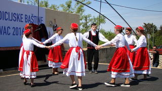 Galovac: Smotra  tradicijske baštine osnovnih i srednjih škola Zadarske županije. Foto: Marko Mane Ledenko