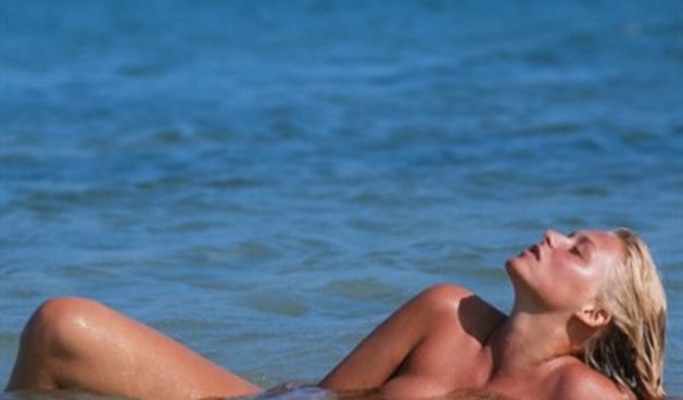 Goli u more, Foto: www.tportal.hr