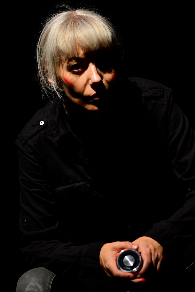 “Ana i Ona” naziv je predstave čijom je premijerom sinoć u zadarskom Kazalištu lutaka započela umjetnička revija pod nazivom “Nosi se Teatro Verrdi”.