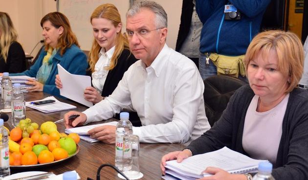 14.11.2013., Zagreb – Ksaverska cesta 200, Ministarstvo zdravlja. Parafiranje sporazuma kolektivnog ugovora u zdravstvu izmedju ministra Rajka Ostojica i sindikata. Photo: Marko Prpic/PIXSELL Autor  Marko Prpic KLJUČNE RIJEČI  zdravstvo, ksaverska cesta