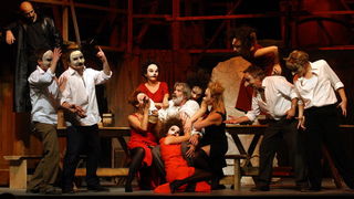 Zadar, 181010.
Kazalista lutaka Zadar u crkvi Sv. Dominika, veceras je premijerno izvelo predstava Michelangelo Buonarroti nastala prema drami Miroslava Krleze. Reziju i prilagodbu teksta potpisuje Drazen Ferencina, Michelangela igra Zlatko Kosta, a lik p Zadar, 181010.
Kazalista lutaka Zadar u crkvi Sv. Dominika, veceras je premijerno izvelo predstava Michelangelo Buonarroti nastala prema drami Miroslava Krleze. Reziju i prilagodbu teksta potpisuje Drazen Ferencina, Michelangela igra Zlatko Kosta, a lik p