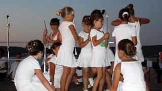 Vecer folklora: KUD Nevijana i ansambl Horenak u Nevidjenima Vecer folklora: KUD Nevijana i ansambl Horenak u Nevidjenima