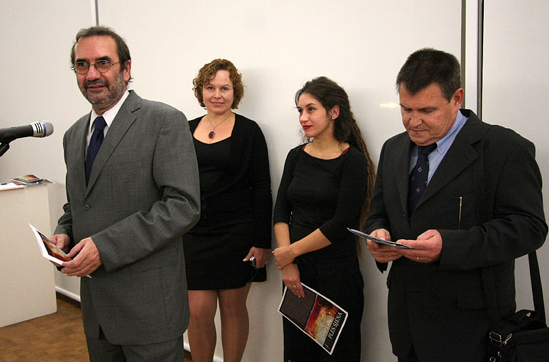 ‘Ples sjena’ – izložba slika Oksane Veber