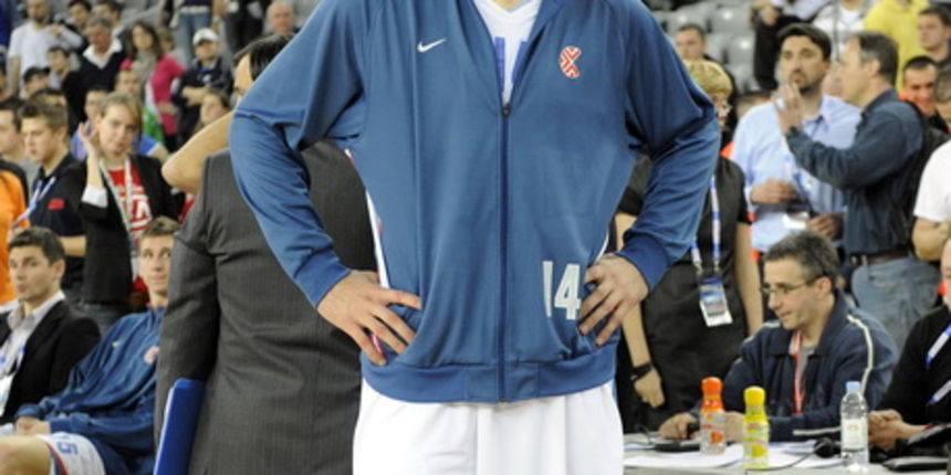 Zagreb, 250410. Arena Zagreb. Zavrsnica kosarkaske regionalne lige, finalna utakmica Nlb lige izmedju Cibone i Partizana. Na slici: Dalibor Bagaric tuga. Foto: Damir Krajac / CROPIX Zagreb, 250410. Arena Zagreb. Zavrsnica kosarkaske regionalne lige, finalna utakmica Nlb lige izmedju Cibone i Partizana. Na slici: Dalibor Bagaric tuga. Foto: Damir Krajac / CROPIX