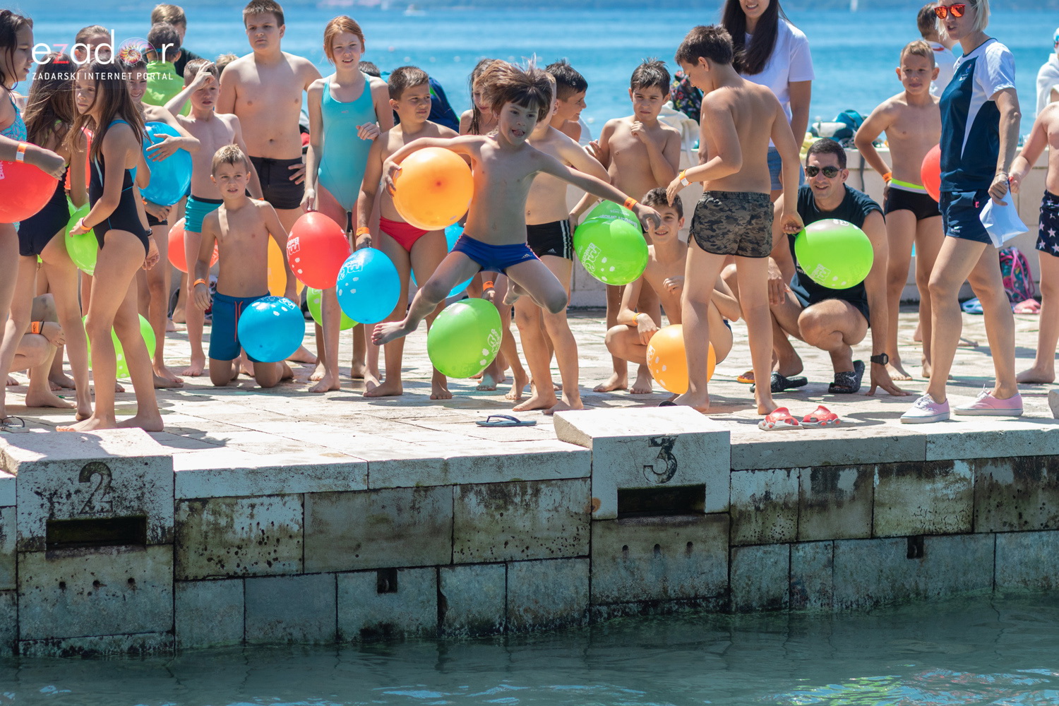Meta feštica od balona i Ballon Jump