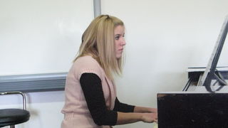 Image 926579 (auto) Image 926579 (auto)