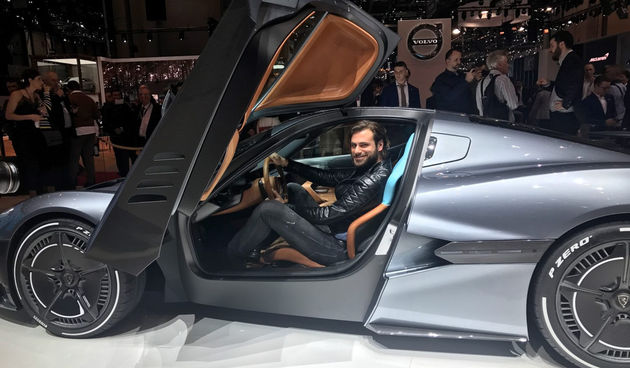 Sjjepan Hauser u hiperautomobilu Rimac automobila Concept Two (C2)