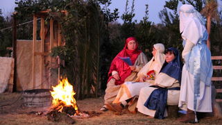 U Diklu kod bunara upriličene žive jaslice U Diklu kod bunara upriličene žive jaslice