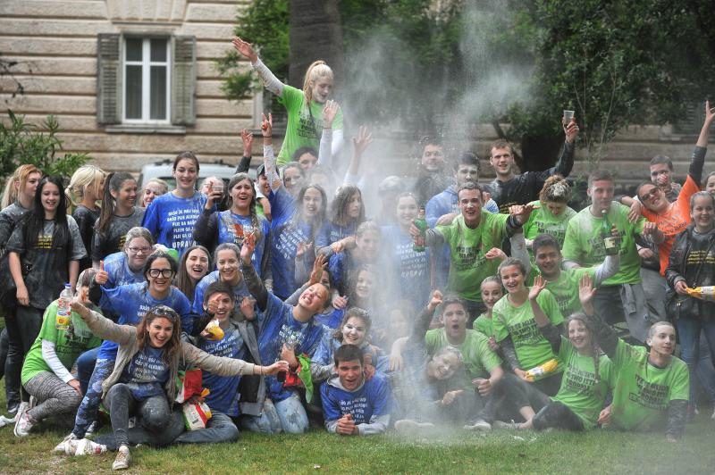 Ludijada zadarskih maturanata 16. svibnja 2014. Foto: Filip Brala/PIXSELL Ludijada zadarskih maturanata 16. svibnja 2014. Foto: Filip Brala/PIXSELL