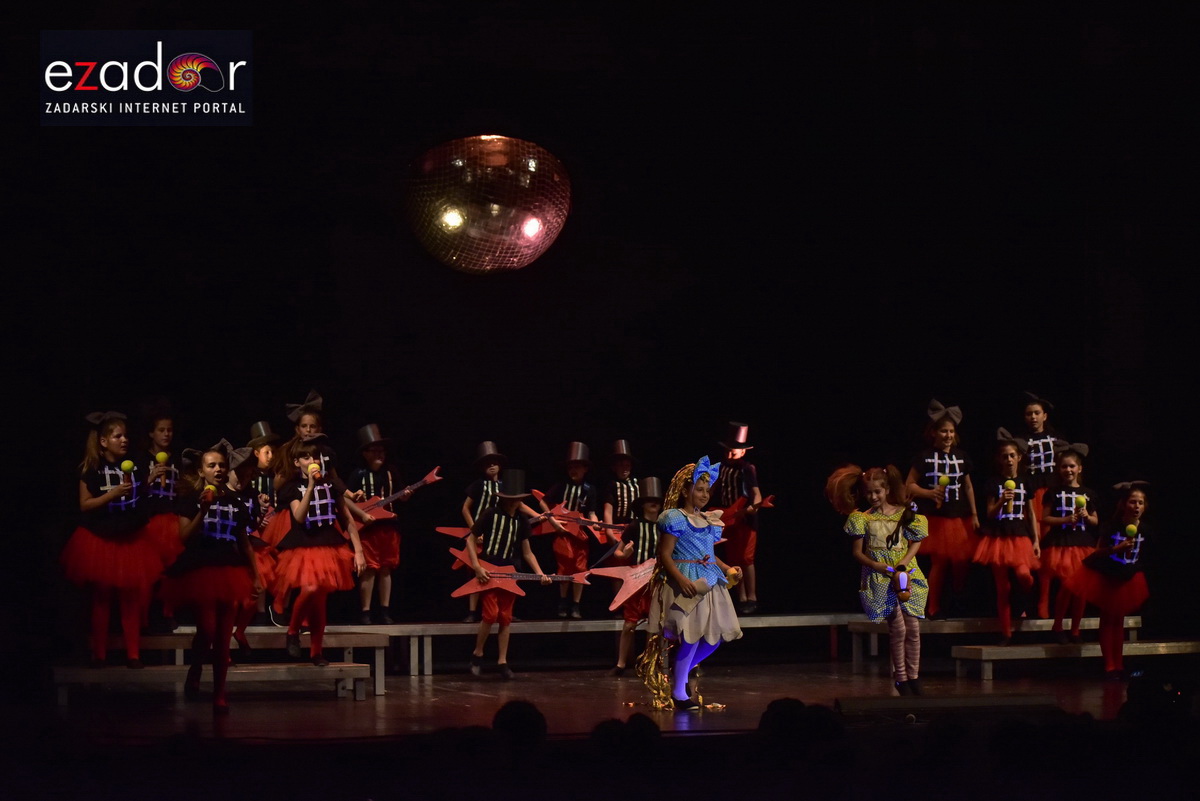 U HNK Zadar održana kazališna revija predstava Udruge “Igrajmo se” U HNK Zadar održana kazališna revija predstava Udruge “Igrajmo se”