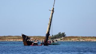 05.08.2013., Dugi Otok – Pored mjesta Veli rat na Dugom Otoku brod koji je prije vise godina nasukan, polako izgriza more, ali dok je jos uvijek tu prava je turisticka atrakcija gdje turisti rone i istrazuju njegovu potopljenu unutrasnjost. Photo: Filip 05.08.2013., Dugi Otok – Pored mjesta Veli rat na Dugom Otoku brod koji je prije vise godina nasukan, polako izgriza more, ali dok je jos uvijek tu prava je turisticka atrakcija gdje turisti rone i istrazuju njegovu potopljenu unutrasnjost. Photo: Filip