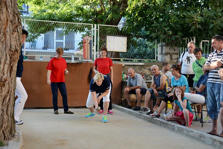 Stanarska večer na raskrižju ; foto Iva Perinčić Stanarska večer na raskrižju ; foto Iva Perinčić