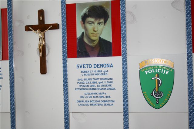 Udruga specijalaca domovinskog rata “Poskoci” Zadar obilježila je 20. obljetnicu pogiblje Svete Denona, pripadnika Specijalne jedinice “Poskoci” Zadar.