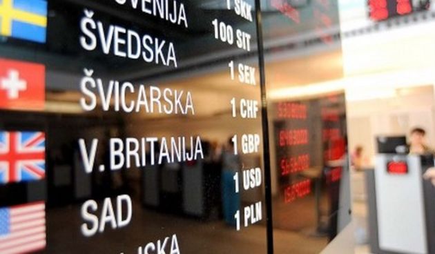 Tečaj, mjenjačnica, franak, tečajna lista, foto: Hrt.hr