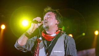 Zagreb, 220410.
U sklopu velike turneje Toleranca tour 2010 i povodom izlaska novog albuma naziva “Toleranca” Zlatan Stipisic Gibonni veceras je u KC Drazen Petrovic odrzao prvi od 2 predvidjena zagrebacka koncerta.
Na slici: Gibonni.
Foto: Neja Markicevi