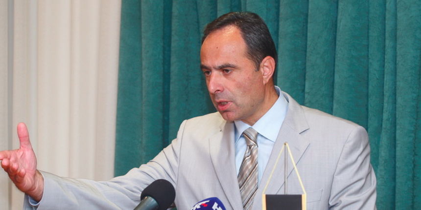 Zagreb 061011.
Primorska ulica.
Sjediste HSP-a.
Press konferencija HSP-a na kojoj je govorio predsjednik stranke Danijel Srb i gosti.
Medju gostima su bili: Mile Prpa
Foto: Goran Mehkek / CROPIX