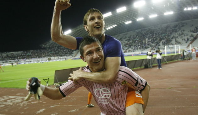Split, 030509. Stadion Poljud u Splitu.?Nogometna utakmica T-com 1. HNL 29. kolo, Hajduk – Varteks. Na fotografiji: Sasa Dreven iz Varteksa slavi pobjedu. Foto: Vladimir Dugandzic / CROPIX