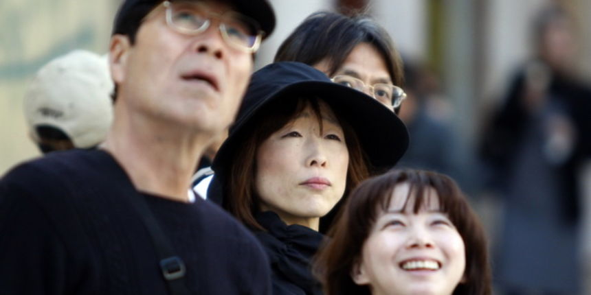 Zadar, 250310
Sa toplim vremenom stigle su i grupe turista (Japanaca) koje obilaze stari dio grada.
Foto: Jure Miskovic / CROPIX Zadar, 250310
Sa toplim vremenom stigle su i grupe turista (Japanaca) koje obilaze stari dio grada.
Foto: Jure Miskovic / CROPIX