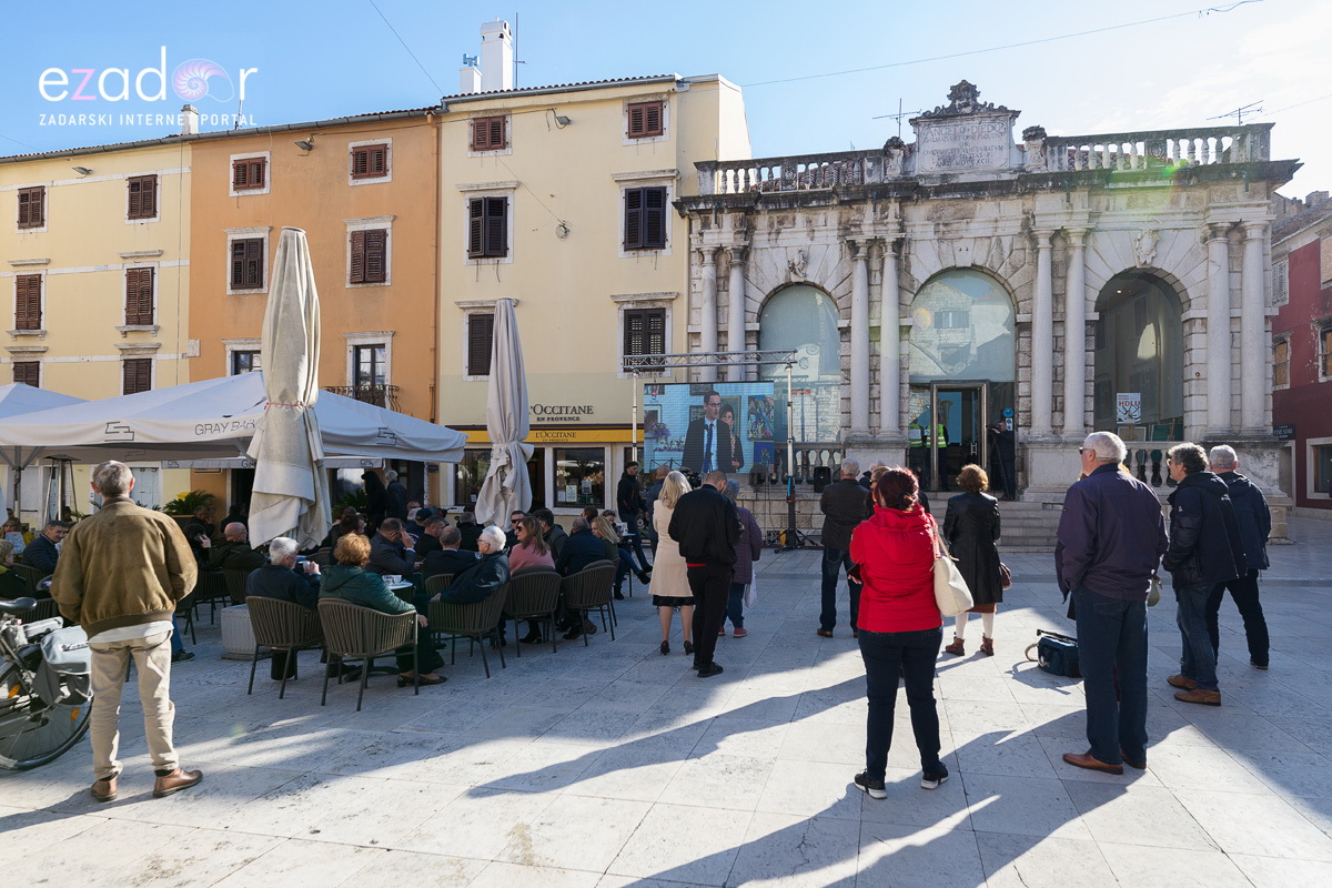 U Gradskoj loži zaslužnim građanima dodijeljena Javna priznanja Grada Zadra