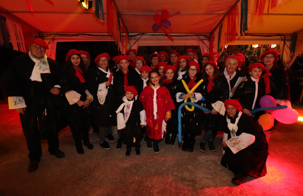 Cirkultura i Jasmin Stavros otvorili Maškare na Viru Cirkultura i Jasmin Stavros otvorili Maškare na Viru