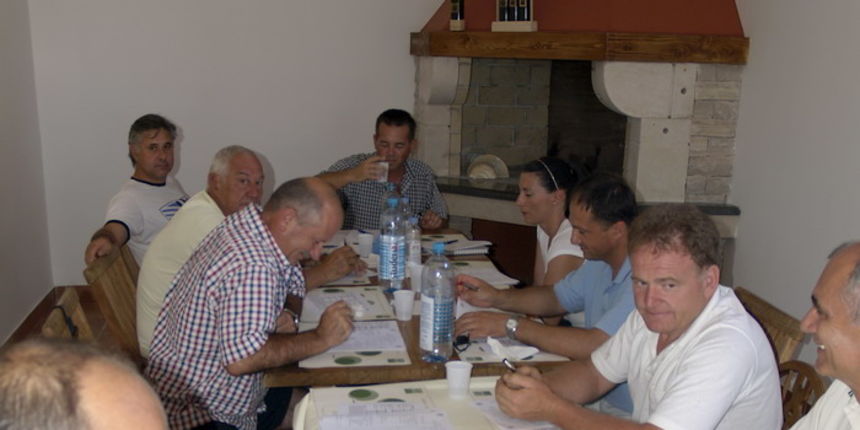 Degustacija djevicanskog maslinovog ulja u uljari Duela, Zadar 11.7.2008.