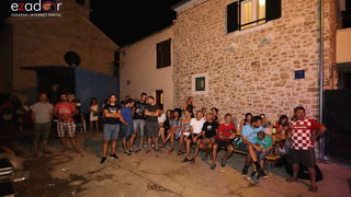 Bibinje: Koncert Tomislava Bralića i klape Intrade na Trgu Sri sela